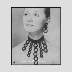 wonkyzebra_00007_c_seventies_chokers_or_necklaces