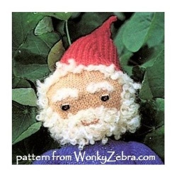 wonkyzebra_00582_d_knitted_home_loving_gnome