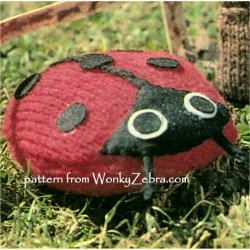 wonkyzebra_00591_b_small_knitted_country_creatures