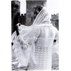 wonkyzebra_00822_b_crochetted_wedding_dress_and_stole