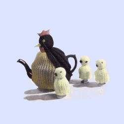 wonkyzebra_00979_p_hen_and_chick_and_lady_tea_cosies_weldons_knitwear_a1247