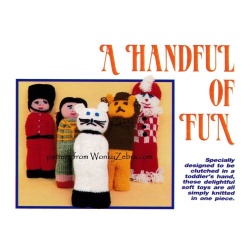 wonkyzebra_509_a_knit_clutch_toys