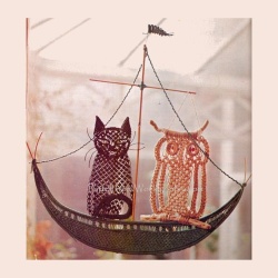 wonkyzebra_z1363_a_owl_and_pussy_cat__macrame