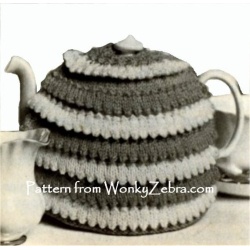 wonkyzebra_z1401_1_picot_frill_tea_cosy