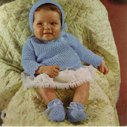 wonkyzebrababy_b0015_c_crochet_layette_and_shawl