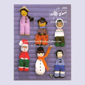 wonkyzebra_00528_a__knitted_dolls