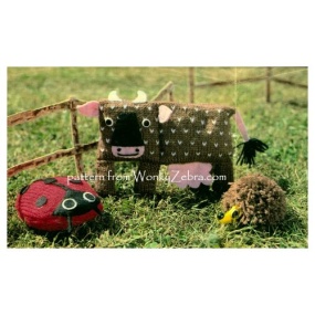 wonkyzebra_00591_c_small_knitted_country_creatures