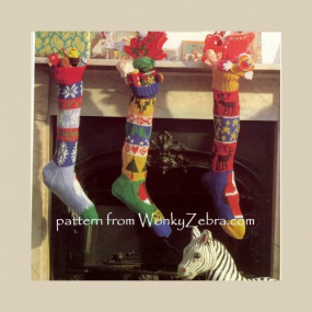 wonkyzebra_00660_a_knitted_christmas_stockings_ww23