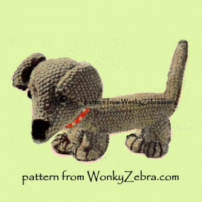 wonkyzebra_520_a_emu_knitted_dog
